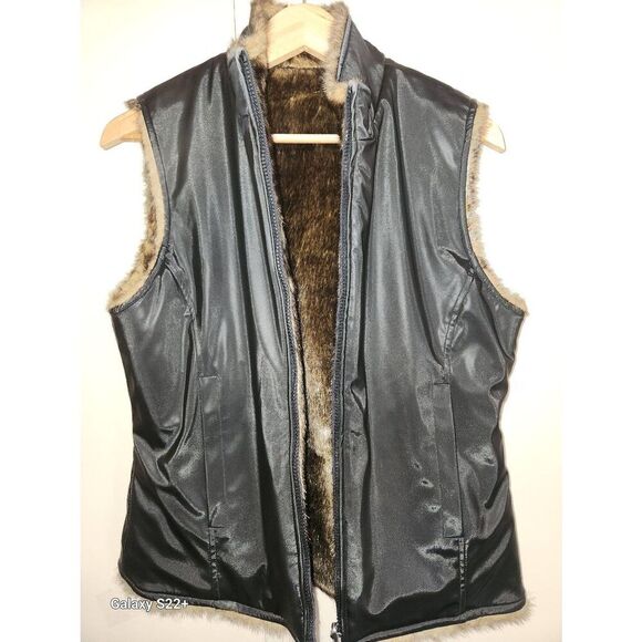 V12  Braetan Polyvinyl and Faux Fur Black and Brown Reversable Vest - Picture 3 of 8